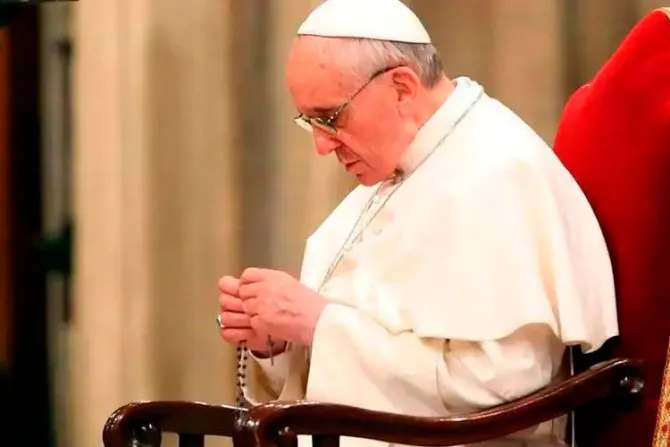 Papa Francisco se unirá a la jornada “Un millón de niños rezando el Rosario”