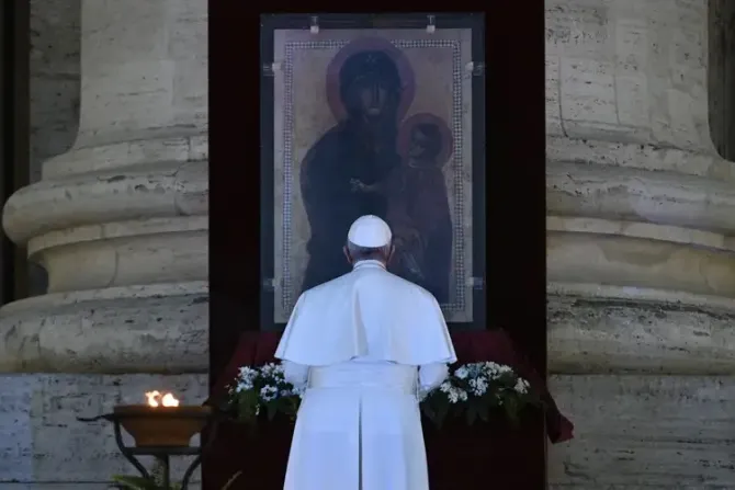 El Papa Francisco invita a rezar en un santuario mariano en la Solemnidad de la Asunción 