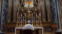 El Papa Francisco en Santa María Mayor el 15 de marzo de 2020. Foto: Vatican Media