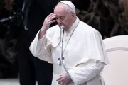 El Papa Francisco sugiere invocar la protección de los Arcángeles Miguel, Rafael y Gabriel