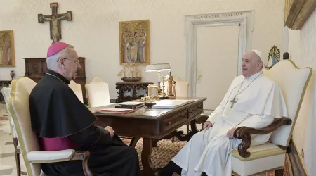 El Papa habla con presidente de obispos de Polonia sobre los refugiados de Ucrania