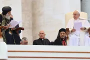 El gesto inédito de una Audiencia general presidida por el Papa en compañía de Tawadros II