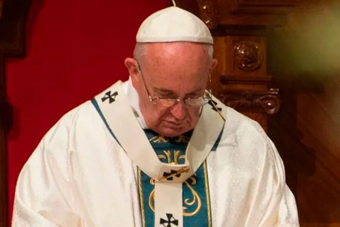 Papa Francisco muestra su cercanía con víctimas de atentado en Ecuador