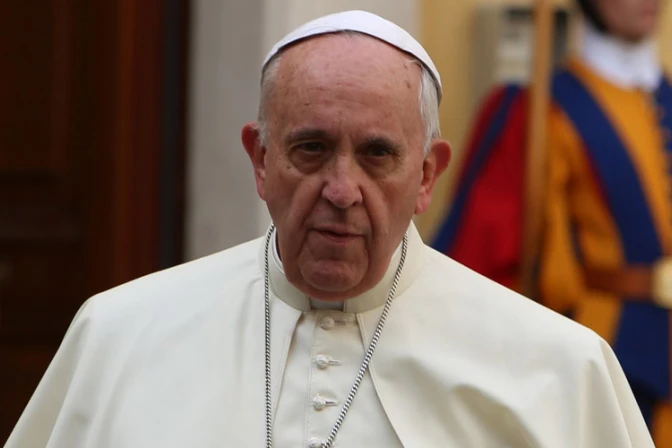 Papa Francisco denuncia paradoja: “Hay comida para todos, pero no todos pueden comer”