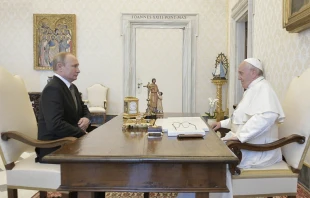 El Papa Francisco con el presidente de Rusia, Vladimir Putin. Foto: Vatican Media / ACI 