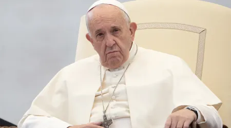El Papa Francisco reza por la paz en Burkina Faso