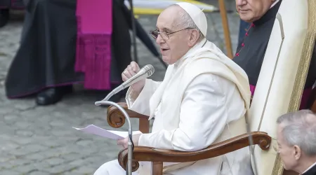 Papa Francisco explica cómo superar las dificultades en la oración