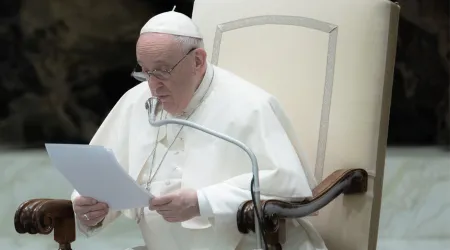 Papa Francisco invita a rezar el Padrenuestro por la paz en Ucrania