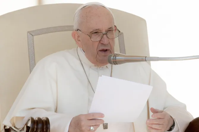 Catequesis del Papa Francisco sobre la alianza entre las generaciones que abre al futuro