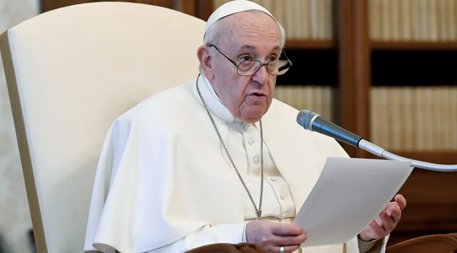 Papa Francisco: Los santos nos recuerdan que nunca es tarde para convertirse al Señor 
