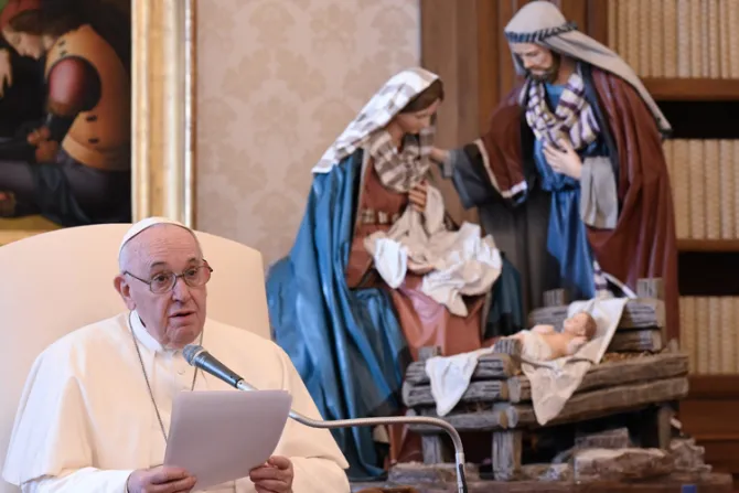 Papa Francisco invita a contemplar en el Adviento a la Virgen María y San José