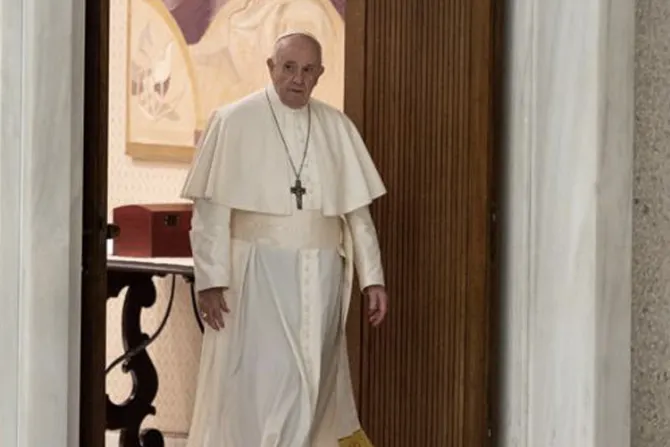 El Papa recibe a los padres de sacerdote asesinado por persona con problemas mentales