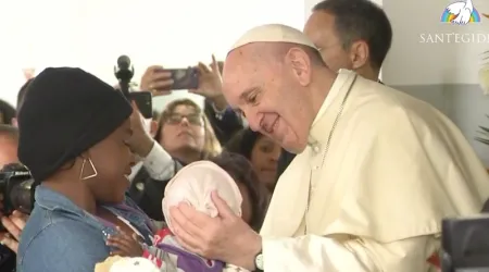 Papa Francisco recuerda la parábola del Buen Samaritano al visitar enfermos de SIDA