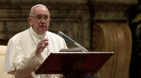 El Papa Francisco alerta a la Curia Romana sobre la tentación de la rigidez