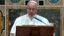 El Papa Francisco pronuncia su discurso este lunes 9 de enero ante el Cuerpo Diplomático acreditado ante la Santa Sede. Captura Youtube