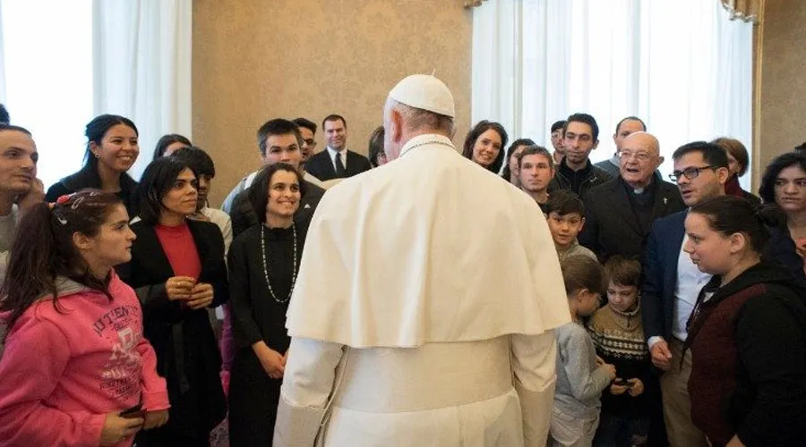El encuentro del Papa Francisco con huérfanos de Rumania el pasado 4 de enero. Foto: Vatican Media