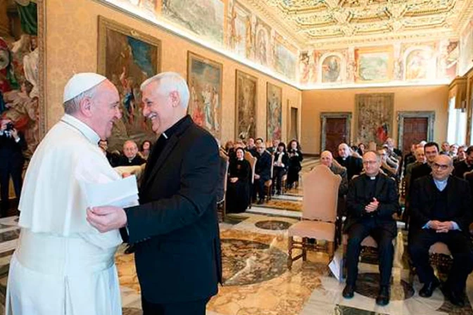 El Papa a la Civiltà Cattolica: Generen reflexiones útiles para construir Reino de Dios