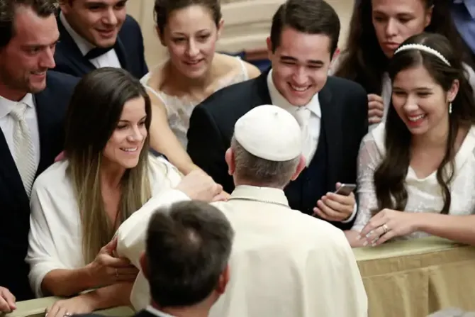 El Papa Francisco alienta a vivir un “catecumenado matrimonial”