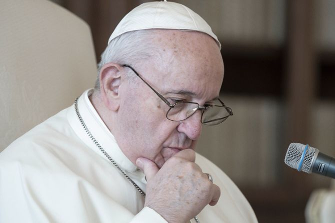 Papa Francisco lamenta tragedia en Israel que causó 45 fallecidos