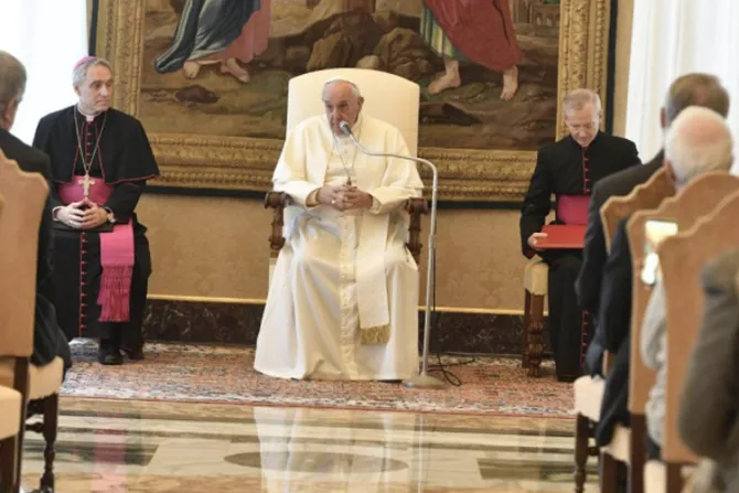 Papa Francisco: Si caes, agradece al Señor la posibilidad de levantarte