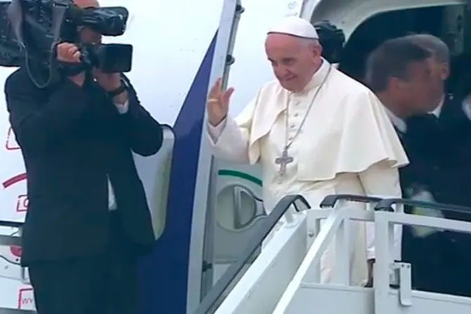 VIDEO: El Papa Francisco deja Cracovia tras intensa JMJ y va de regreso a Roma