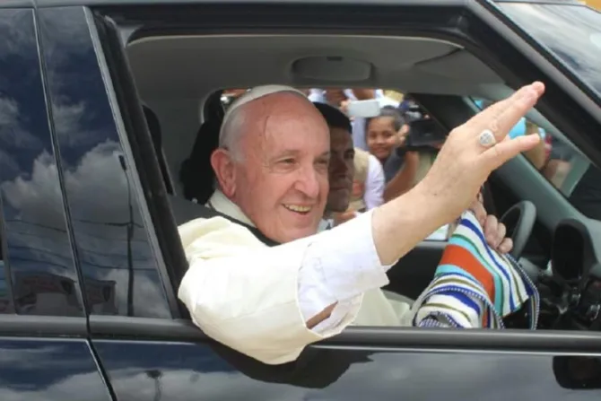 El Papa en Perú: Francisco paró por sorpresa en penal de Puerto Maldonado [FOTOS Y VIDEOS]