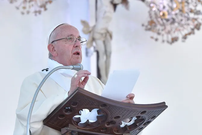 El Papa alienta a no “fosilizarse” en lo que no es central para la vida cristiana