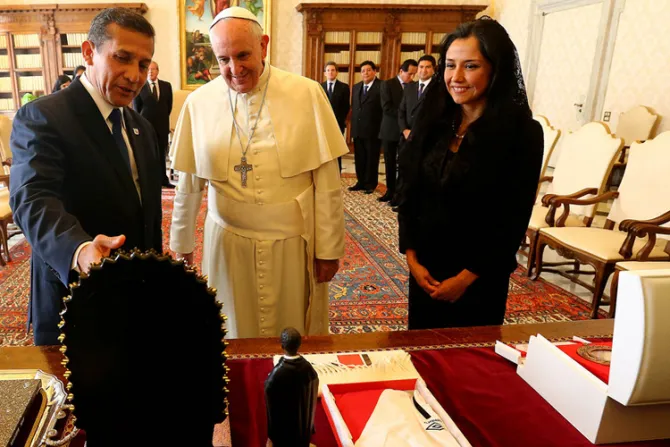 Ollanta Humala invita al Papa Francisco a visitar Perú