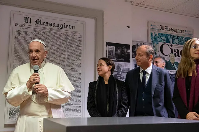 El Papa visita sede de emblemático diario italiano para saludar a todos sus periodistas