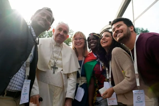 El Papa a jóvenes en Asís: No podemos salvar la casa común sin cuidar y amar a los pobres