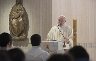 El Papa en Santa Marta. Foto: L'Osservatore Romano 