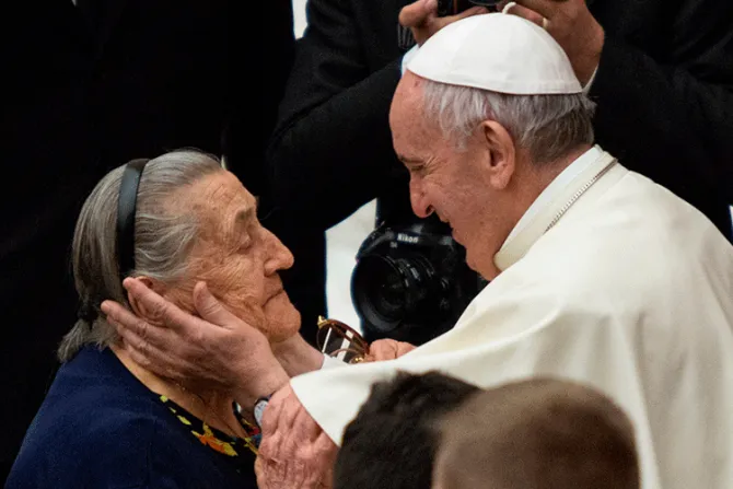 Día de la Madre: El Papa Francisco recuerda a todas las madres con gratitud y afecto