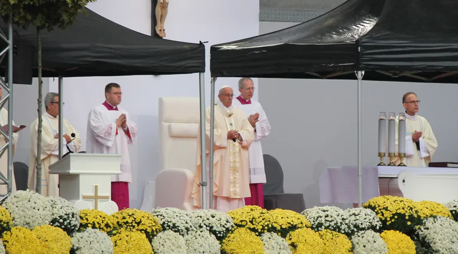 El Papa en la Misa. Foto: Angela Ambrogetti / ACI Group?w=200&h=150