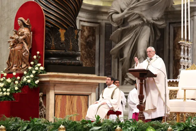 TEXTO COMPLETO: Homilía del Papa Francisco en la Misa Crismal del Jueves Santo 2017