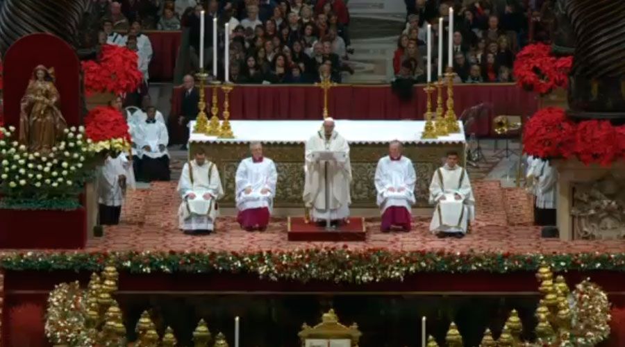 Homilía del Papa Francisco en la Misa de la Solemnidad de la Natividad del  Señor