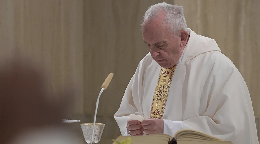 El Papa Francisco en la Misa de la Casa Santa Marta. Foto: Vatican Media ?w=200&h=150