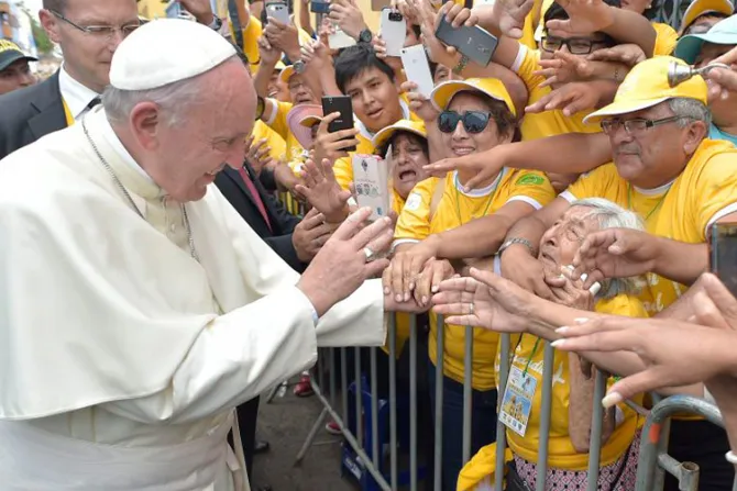 El Papa en Perú cumple el sueño de una anciana ciega de 99 años [FOTOS]