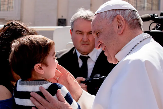 ¡Es trágico!: Esto dice el Papa de países que se quedan sin niños y descuidan ancianos