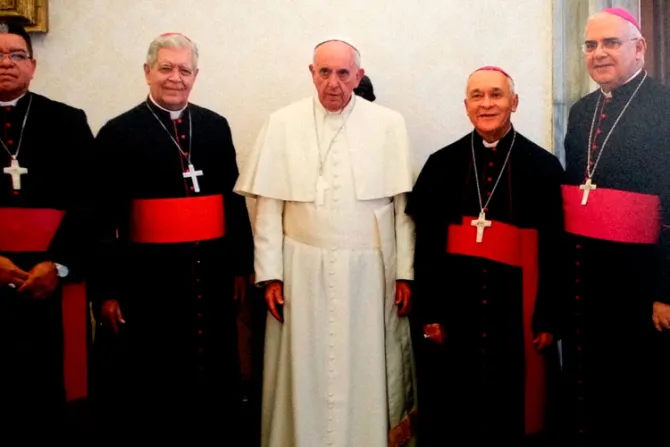 Papa Francisco se reuniría con obispos de Venezuela durante viaje a Colombia