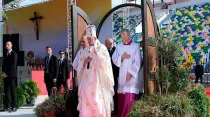 El Papa Francisco cruza la Puerta Santa en Georgia / Foto: L'Osservatore Romano