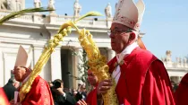 El Papa Francisco celebra el Domingo de Ramos. Foto: Daniel Ibáñez / ACI Prensa