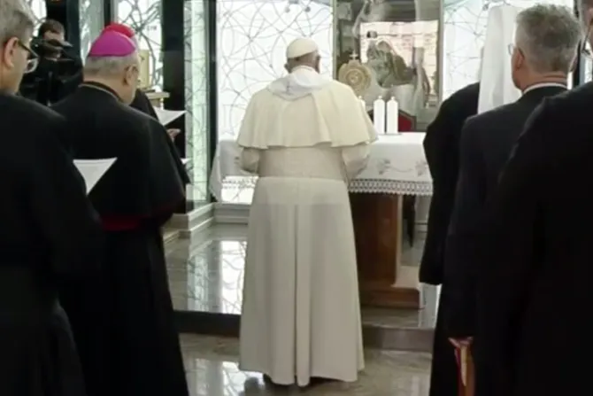 Esta es la oración que el Papa Francisco recitó en el memorial de la Madre Teresa 