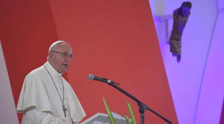 VIDEO: Esta es la oración que el Papa Francisco rezó ante el Cristo Roto de Bojayá 