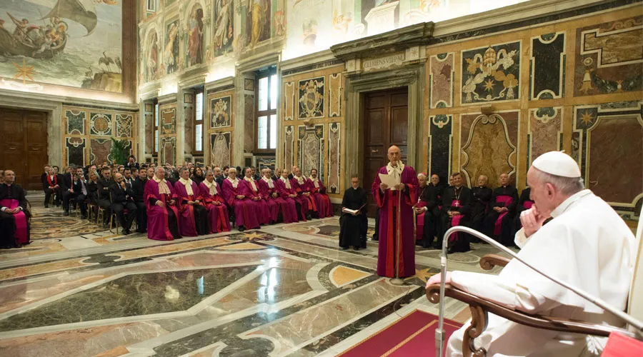 El Papa reunido con la Rota Romana. Foto: L'Osservatore Romano?w=200&h=150