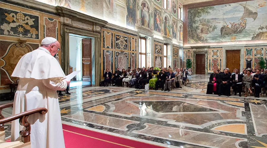El Papa en la audiencia. Foto: L'Osservatore Romano?w=200&h=150