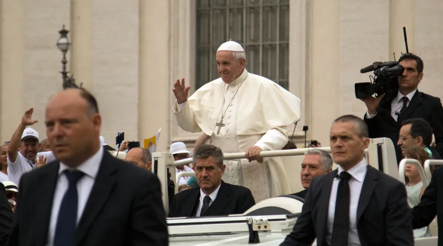 El Papa en la Audiencia General. Foto: Marina Testino / ACI Prensa?w=200&h=150