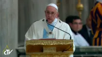 El Papa en Santa María la Mayor. Foto: Captura Youtube