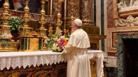 El Papa reza a la Virgen en Santa María la Mayor tras viaje a Bulgaria y Macedonia del Norte