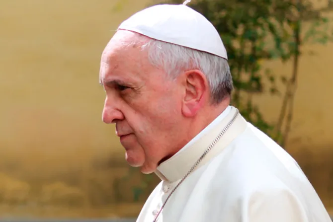 El abuso de un menor “es como una misa negra”, denuncia el Papa Francisco y reitera tolerancia cero
