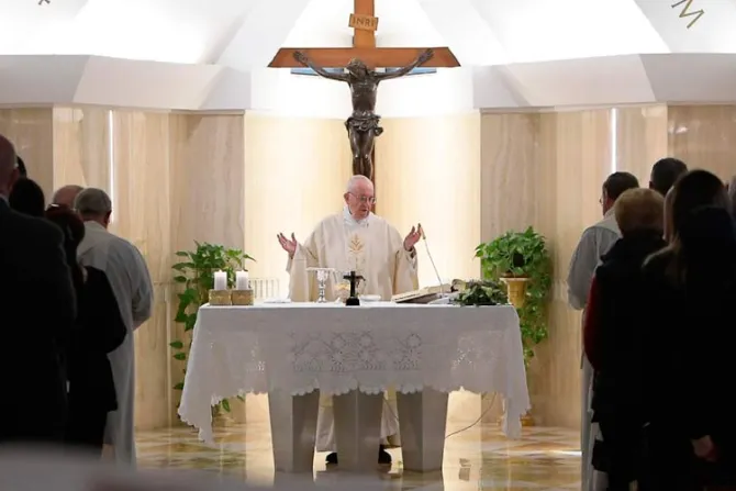 El Papa invita a cambiar la fe “interesada” por un auténtico amor que dé testimonio